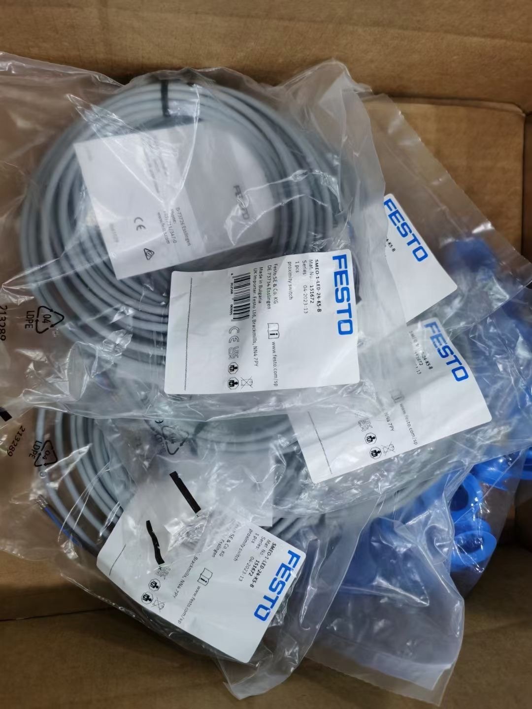 FESTO Compact cylinder, double-acting ADN-S ADN-S-32-20-I-P-A 8076377 - Image 4