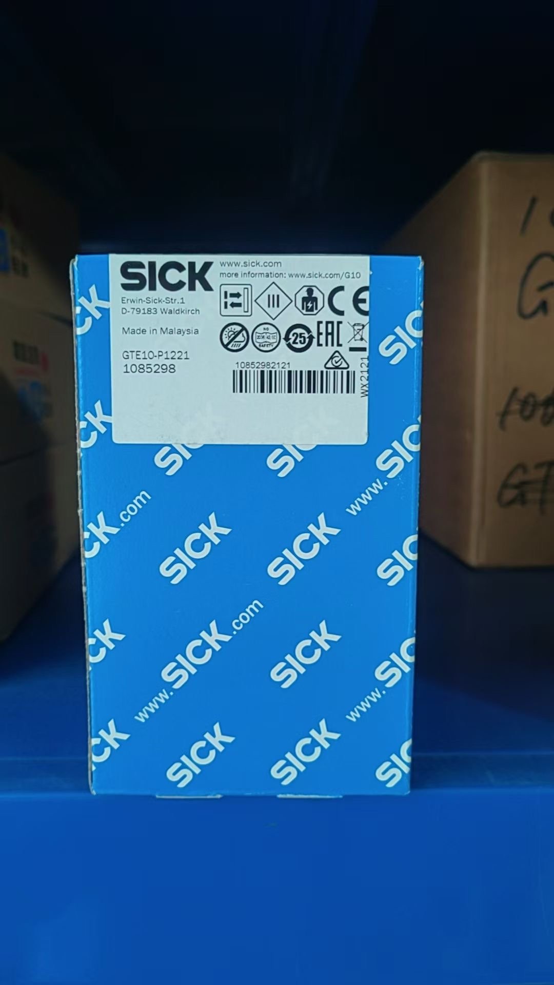 SICK Inductive proximity sensors IME08-02BPSZW2K 1040871 - Image 2