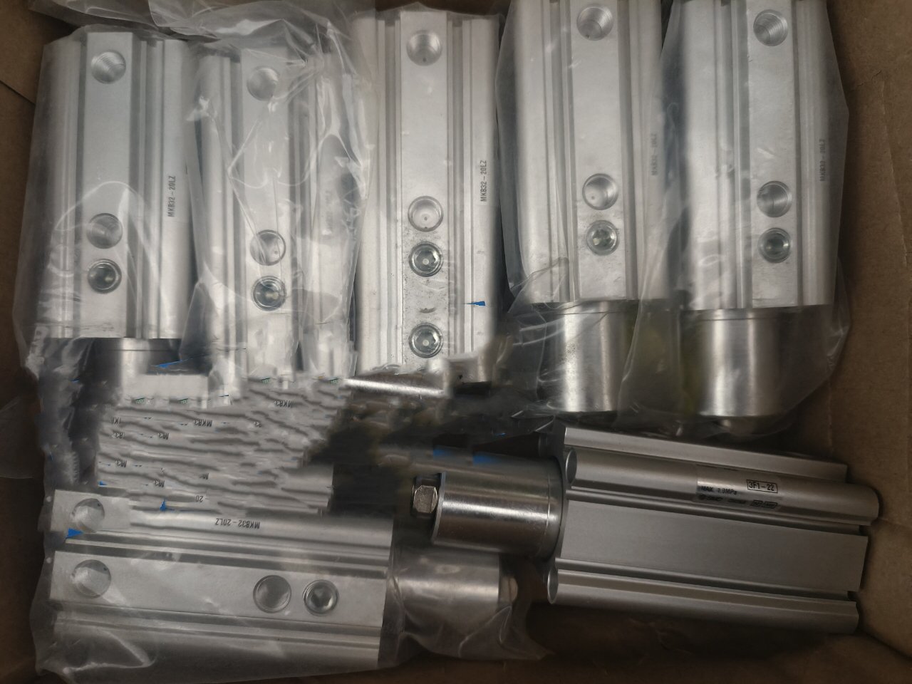 New Original SMC CDQ2B50-75DZ CQ2 Z Series Compact Cylinder